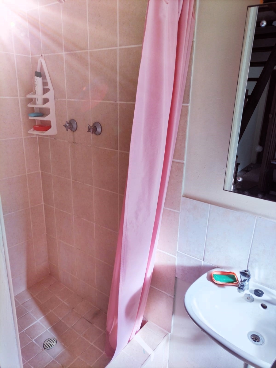 4 Bedroom Property for Sale in Noorsekloof Eastern Cape